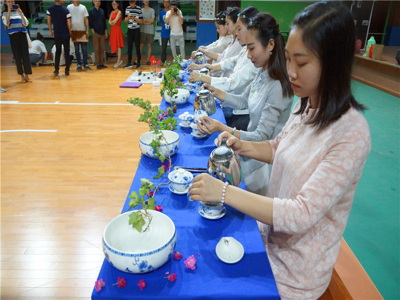 夏夜憶稚 返璞歸茶